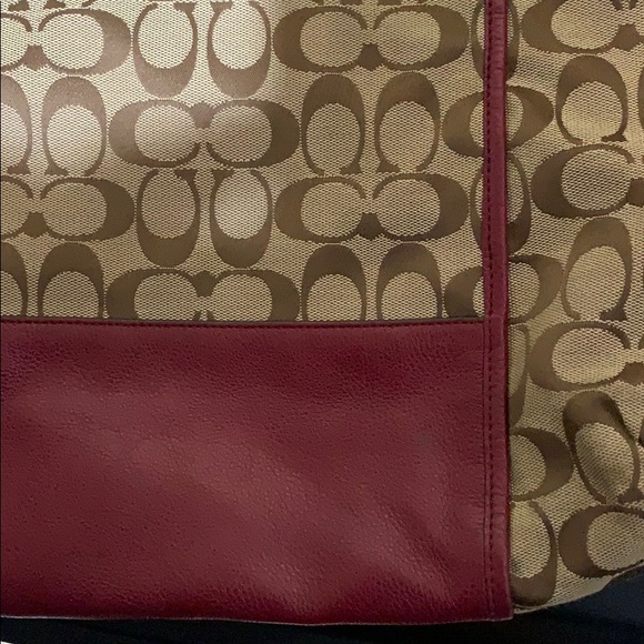 Authentic Coach purse. - Picture 4 of 4